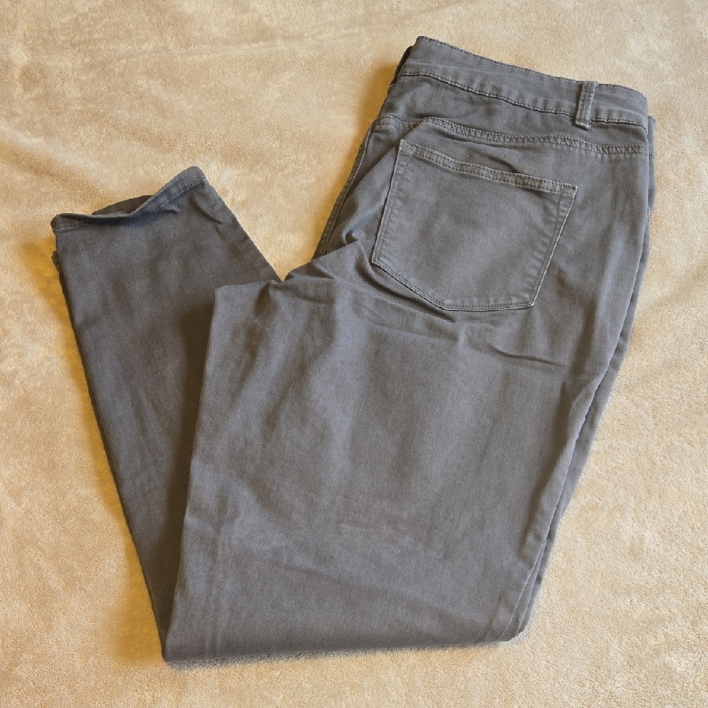 Maurices Gray Skinny Pants